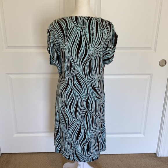 Tommy Bahama Brown and Blue Sheath Dress with V-Neck. Ruched at side. Size L. - Picture 12 of 14